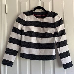 BR Black & White Striped Scalloped Jacket 00P